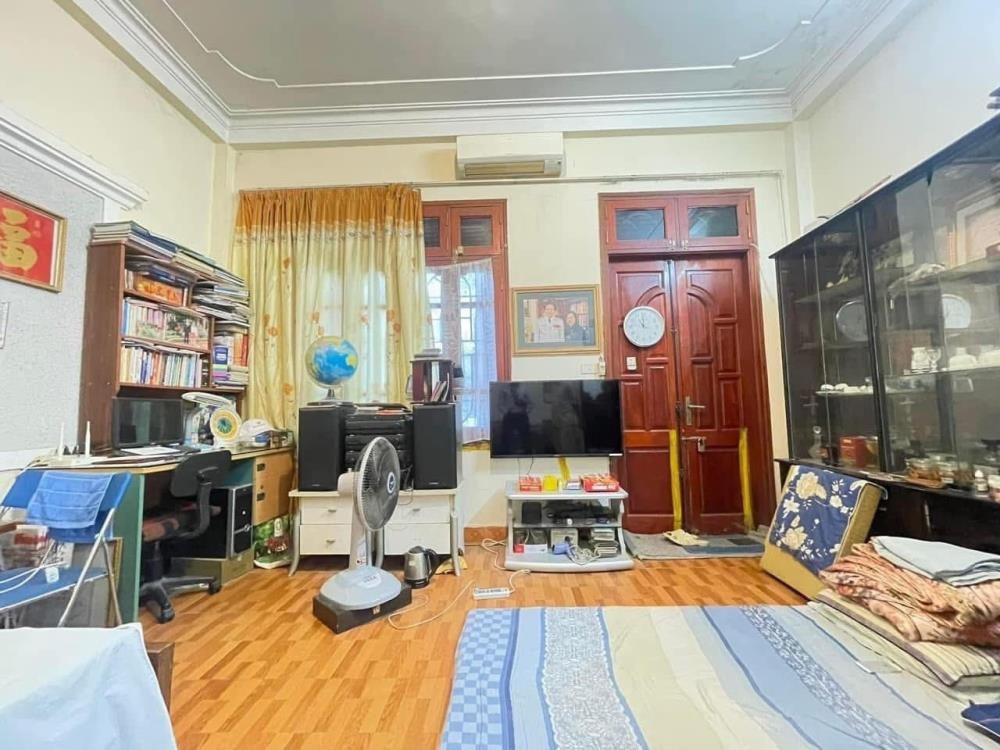 Bán nhà Chùa Láng - 50m2 - 4 Tầng - Ô Tô Vào - Kinh Doanh - Giá 14.9 Tỷ