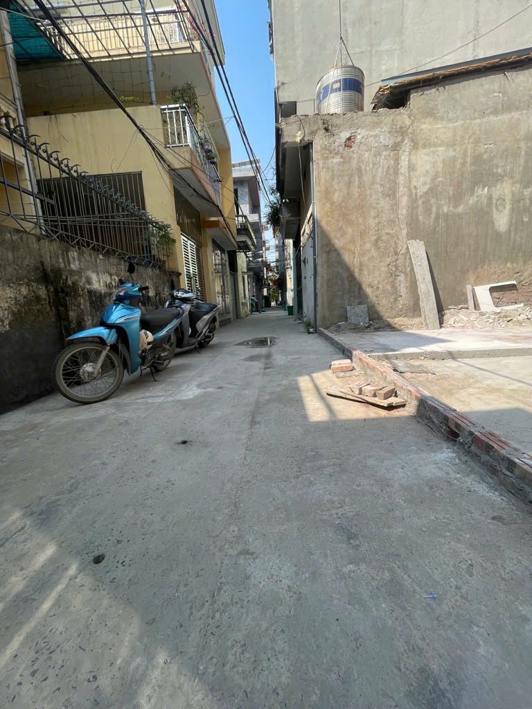 Bán Đất Phân Lô Hoài Đức - 38m2, Giá 5.7 Tỷ - Vị Trí Đẹp, Tiềm Năng Sinh Lời