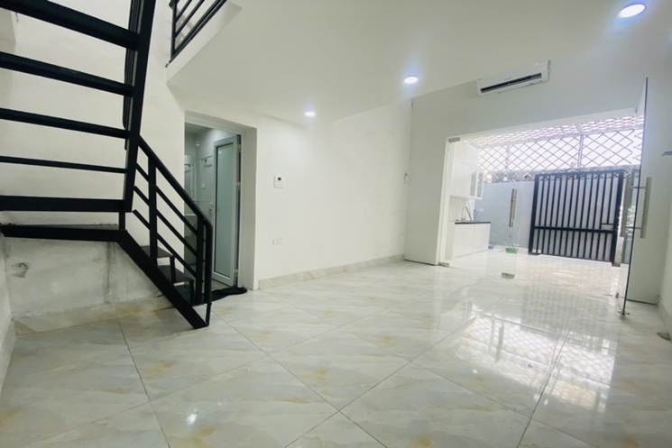ĐỘI CẤN BA ĐÌNH 36M GẦN PHỐ NHÀ Ở NGAY GIÁ 5 TỶ 500