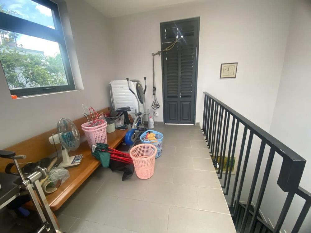 Nhà 4 Tầng Tân Phú: 65m2, Hẻm 8m, Giá 10.2 Tỷ - An Cư Lý Tưởng