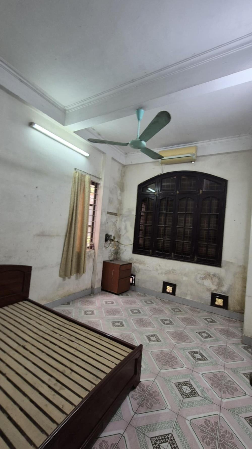 Nhà phố Kim Mã 38m2, 4 Tầng, 2 Mặt Thoáng, Giá Tốt - Ba Đình