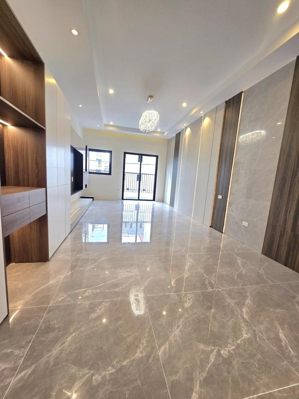 Bán nhà LK Eden Rose - Vị trí VIP, View đẹp, Kinh doanh đỉnh cao
