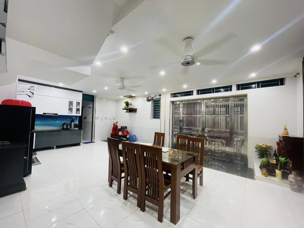 Nhà phố Khương Đình 70m2 5 Tầng - 7.5 Tỷ - 2 Mặt Thoáng - Tặng Nội Thất