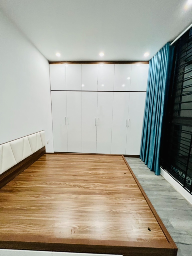 Bán nhà Tôn Đức Thắng, Đống Đa - 35m2, Full Nội Thất, Giá 6.85 Tỷ