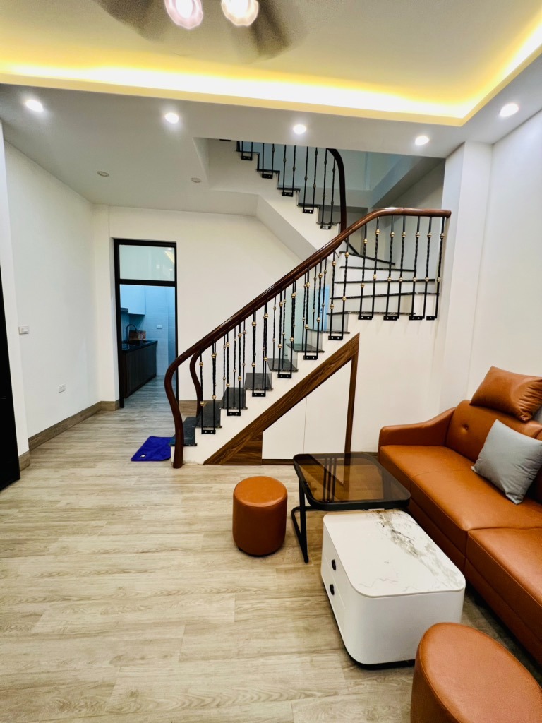 Bán nhà Tôn Đức Thắng, Đống Đa - 35m2, Full Nội Thất, Giá 6.85 Tỷ
