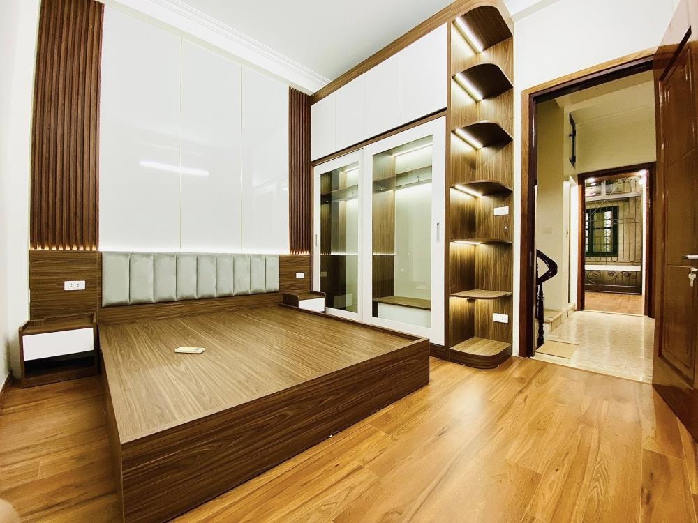 Nhà phố Thanh Xuân 5 Tầng, Oto Đỗ Cửa, 44m2 - Giá 9.5 tỷ