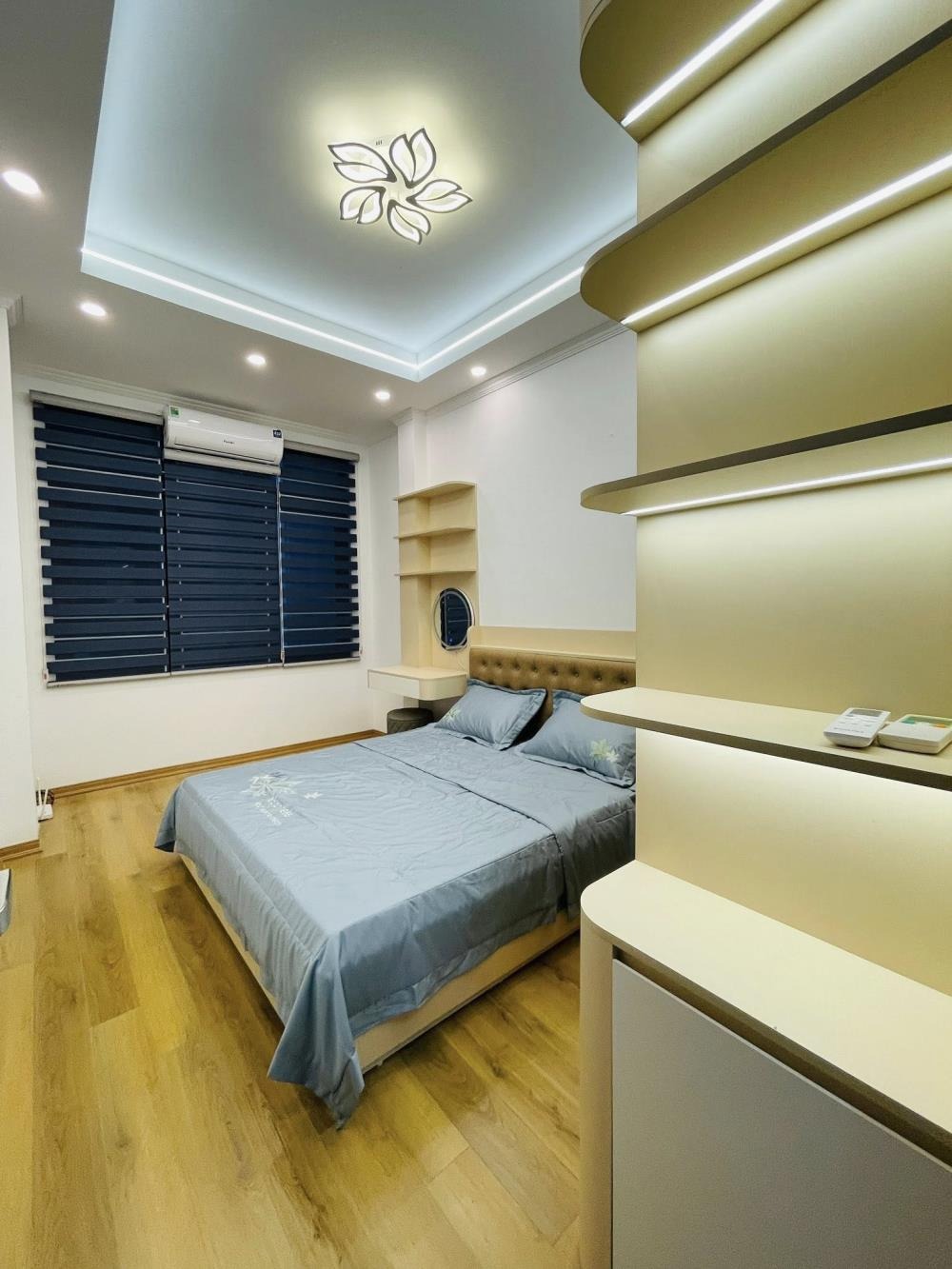 Vũ Tông Phan - Nhà 4 Tầng, Oto Đỗ Cửa, Giá 8 Tỷxx