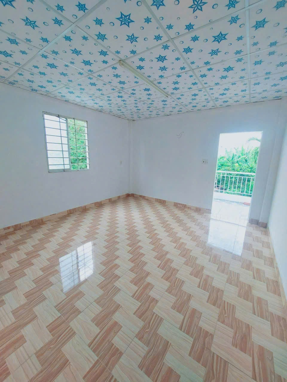 Bán Gấp Nhà Sổ Riêng, 599tr - Vị Trí Đắc Địa