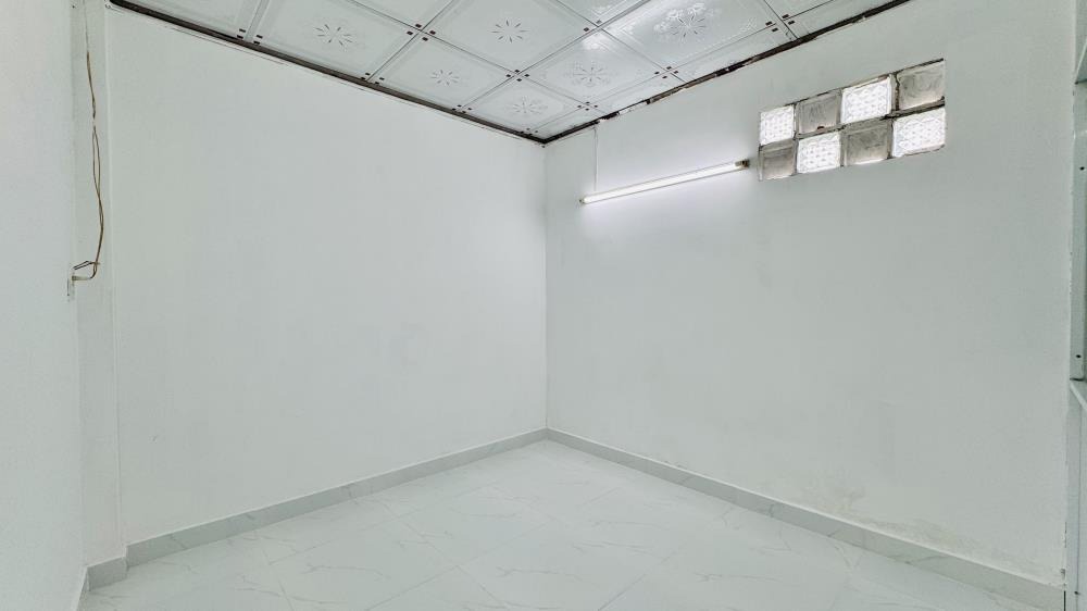 Bán Gấp Nhà Sổ Hồng Riêng, Giá Chỉ 599tr - Vị Trí Đắc Địa