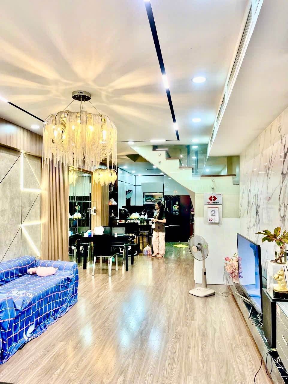 Bán nhà Tổng Cục 5, Yên Xá - View Đẹp, Kinh Doanh - 20.5 tỷ