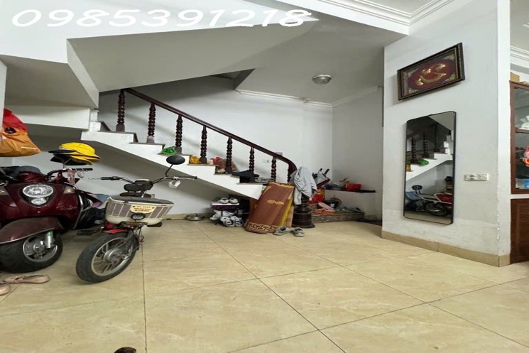 Nhà Giải Phóng - Phương Liệt - 37m2, 4T - 6.93 tỷ(CTL) - Lô góc-  20m ra Giải Phóng - Cạnh ĐH Kinh