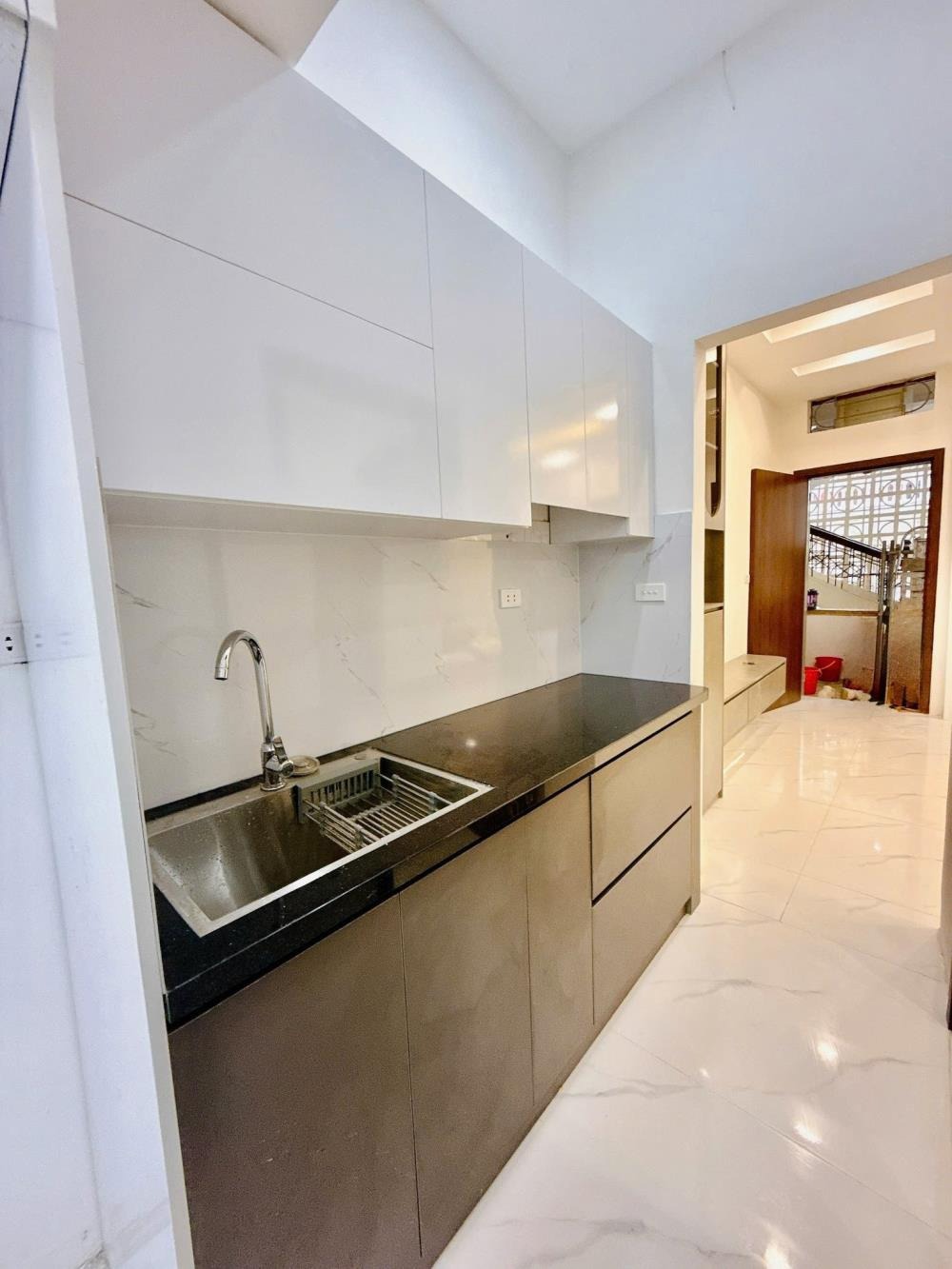 Căn hộ 2PN, 70m² Hoàng Quốc Việt - 3.8 tỷ - Gần KĐT Nam Cường, ĐH
