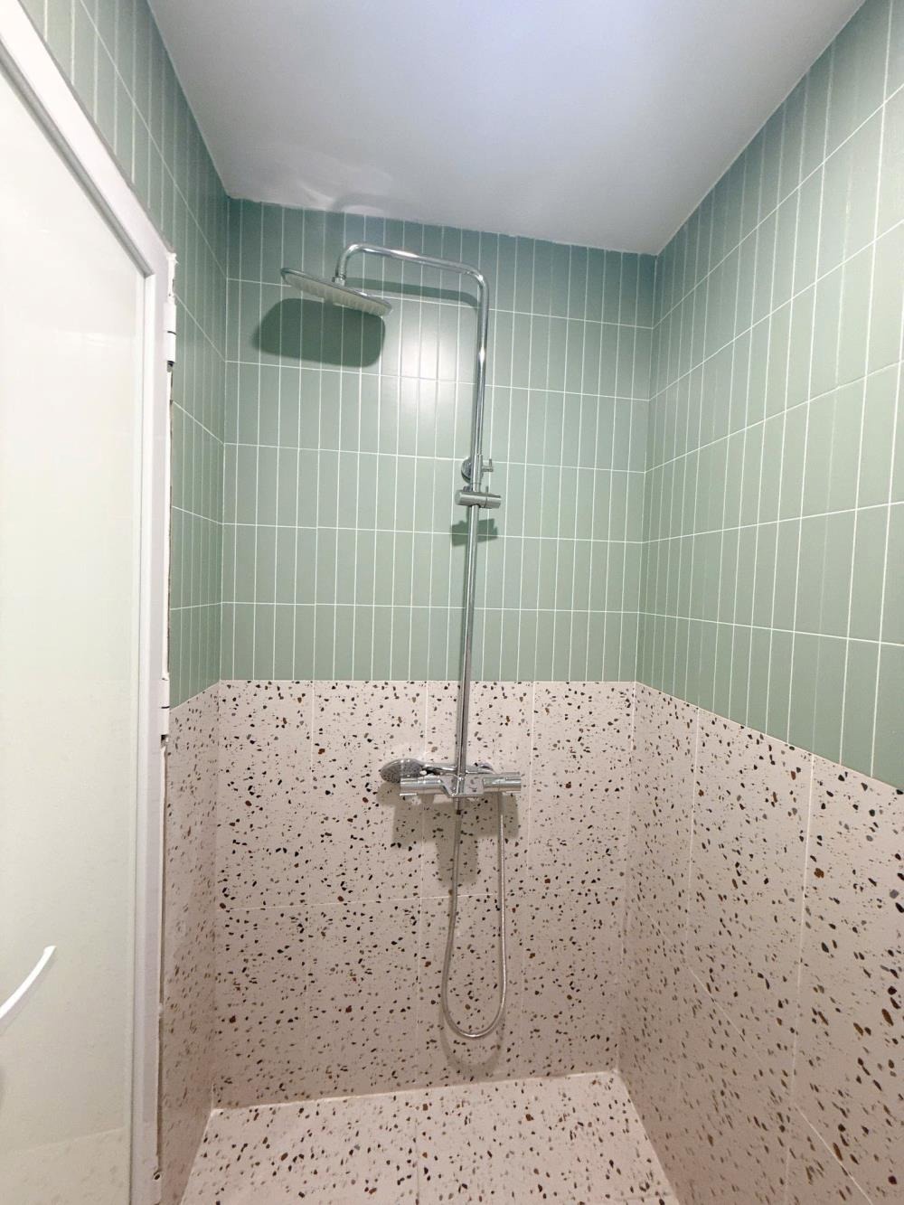 Căn hộ 2PN, 70m² Hoàng Quốc Việt - 3.8 tỷ - Gần KĐT Nam Cường, ĐH