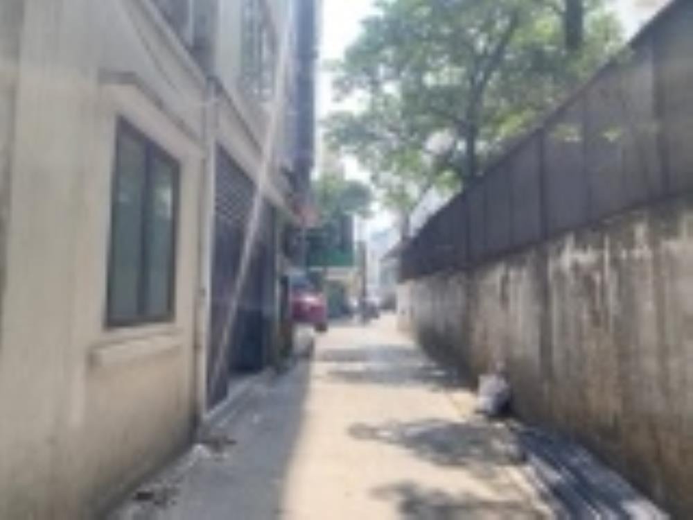 Phân Lô Hoàng Quốc Việt - Cầu Giấy: 96m2, 4 Tầng, Mặt Tiền 10m, Ô Tô Đỗ Cửa