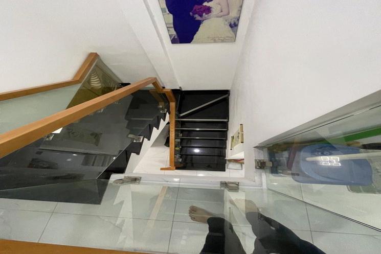 Bán nhà Bạch Đằng, P.24,3.3×11.2m, 1 trệt, 1 lầu, 2PN, 2WC, Full Nội Thất, 5.35 tỷ, TL