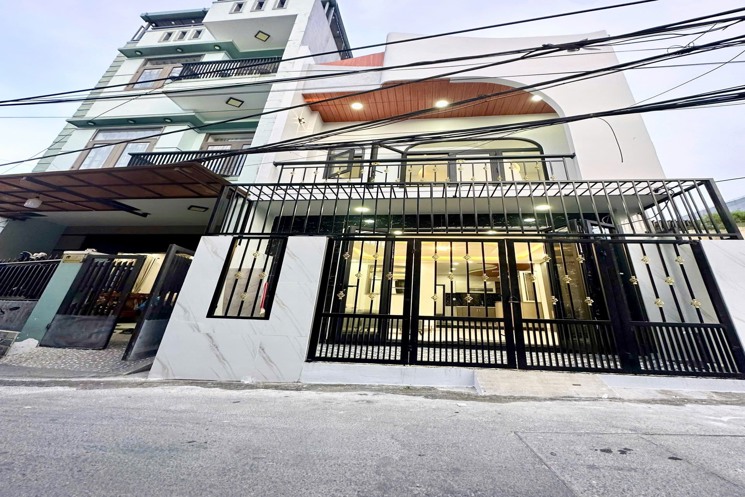Chào bán Nhà 2 tầng kiệt ô tô đường nhựa Nguyễn Phước Nguyên. Thông ra Nguyễn Đình Tựu