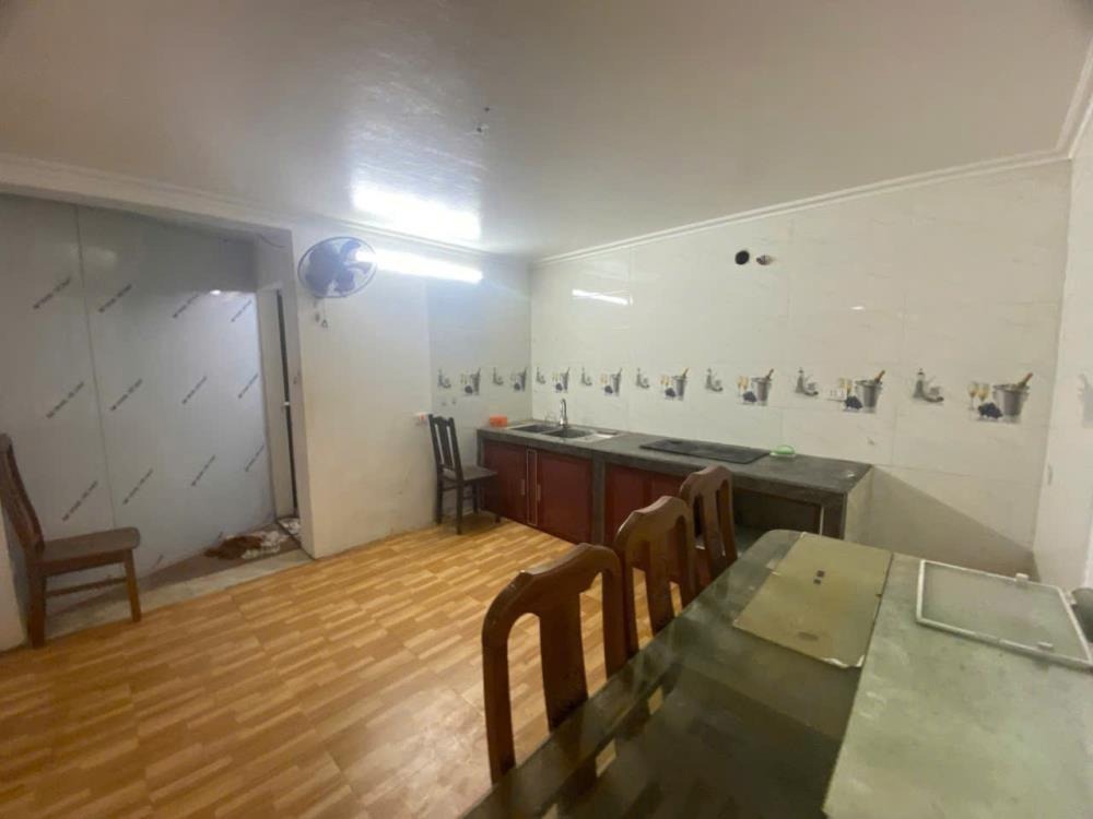 Cho Thuê Nhà Nguyên Căn Tầng 1, 75m2, Số 85 Thành Phố Giao Lưu - 8 Triệu/Tháng