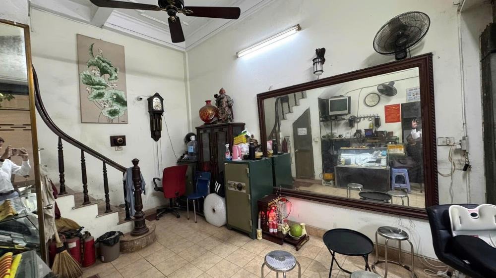 Mặt phố góc lô góc khủng 7.6m - Đầu tư sinh lời ngay tại Ba Đình