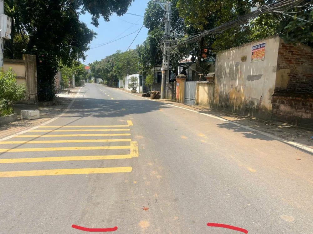 Sở hữu Lô Đất Vị Trí Đắc Địa - 1.1 Tỷ Tại Phường Tùng Thiện, Hà Nội