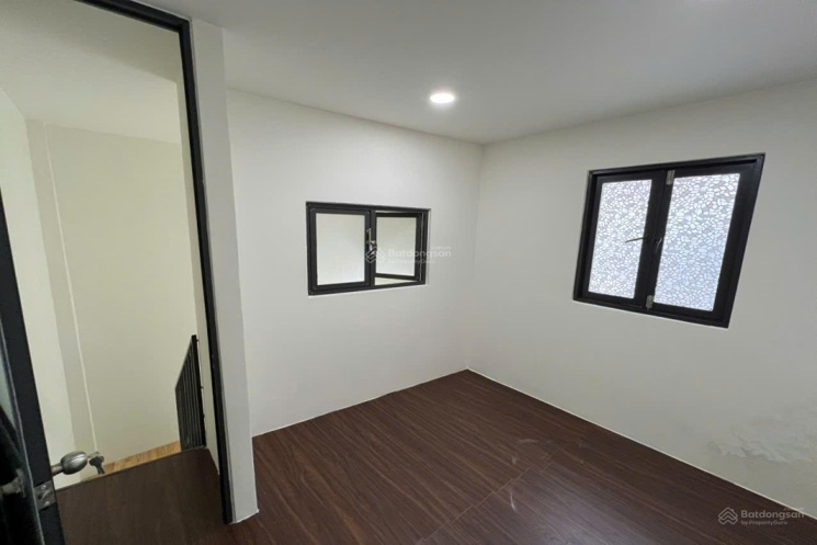 Cần bán gấp nhà hẻm Phương Sài – Full thổ cư, giá cực tốt
