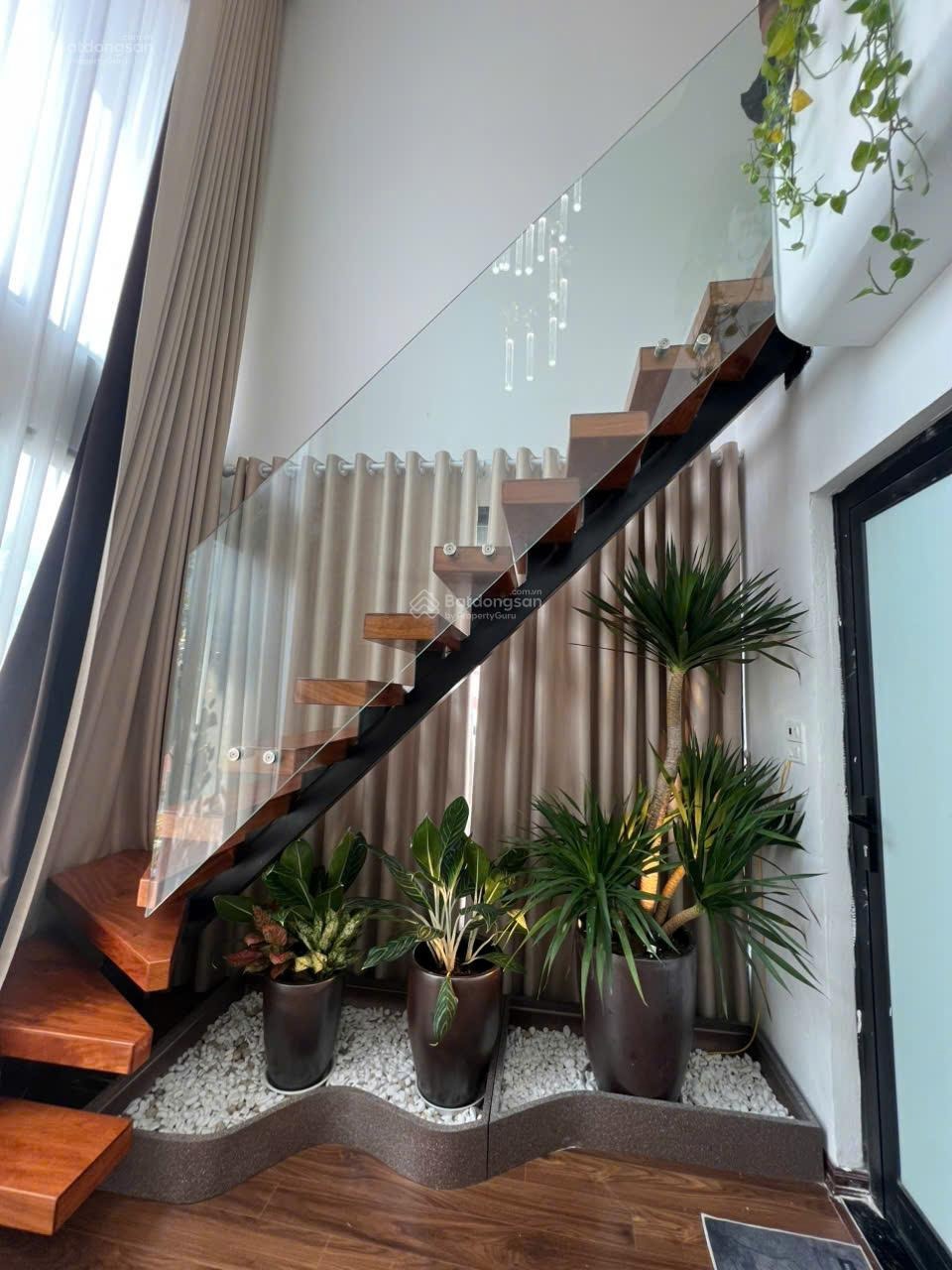 Bán nhà mặt phố đình thôn, 9 tầng, doanh thu 150 triệu/tháng - Vị trí đẹp, tiềm năng lớn