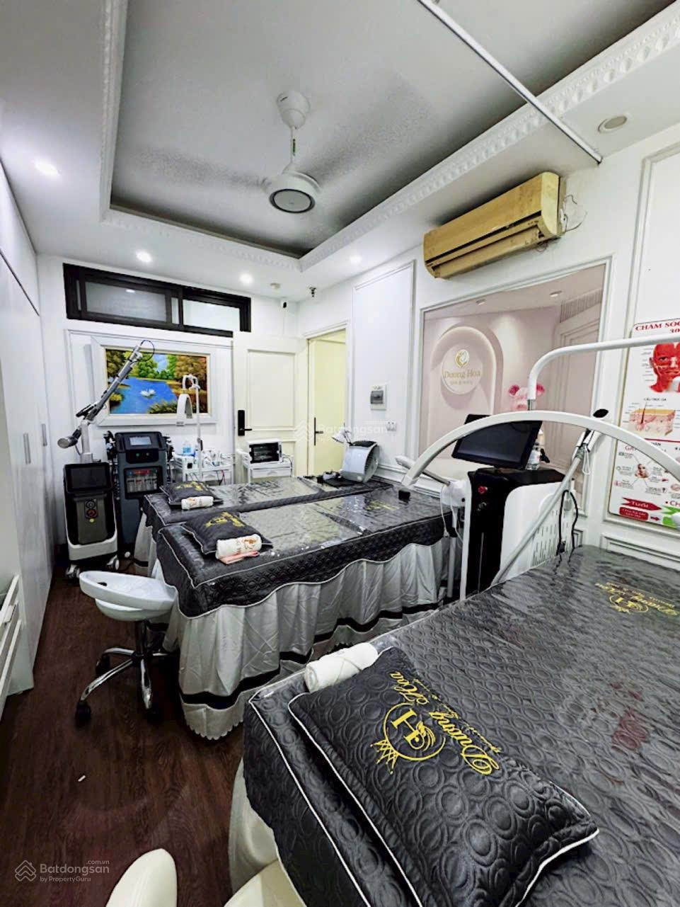Bán nhà mặt phố đình thôn, 9 tầng, doanh thu 150 triệu/tháng - Vị trí đẹp, tiềm năng lớn