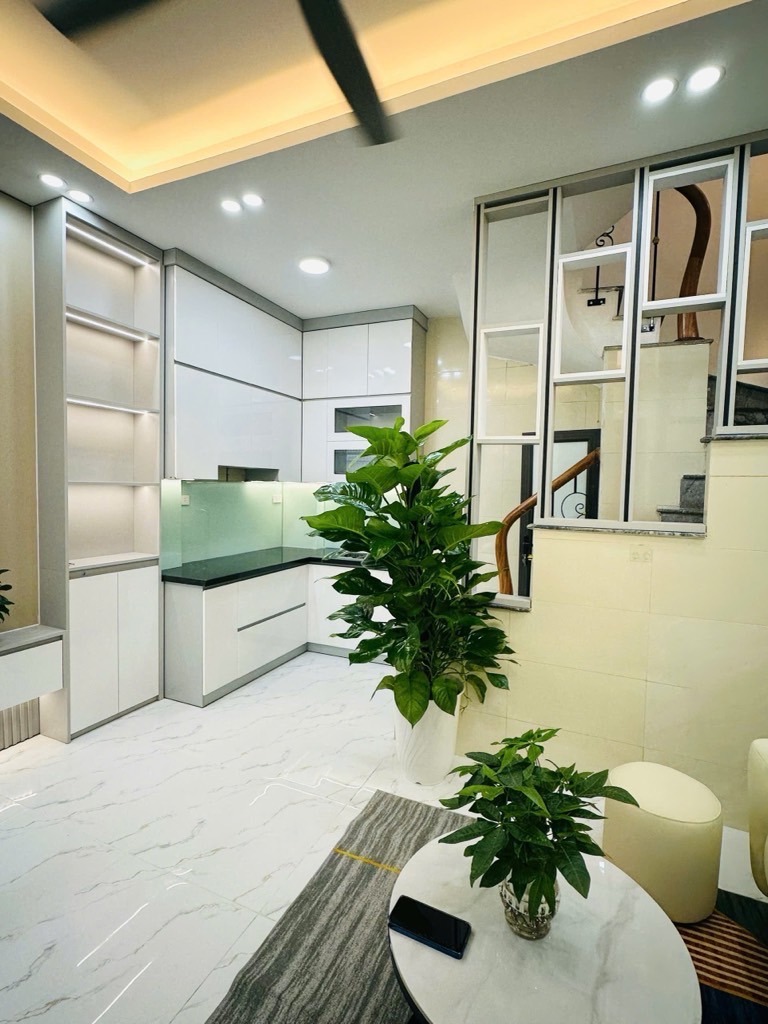 Sổ Đỏ Riêng, Vuông Đẹp, 4 Tầng - Gần Ô Tô, Giá 4 Tỷ - Vĩnh Hưng