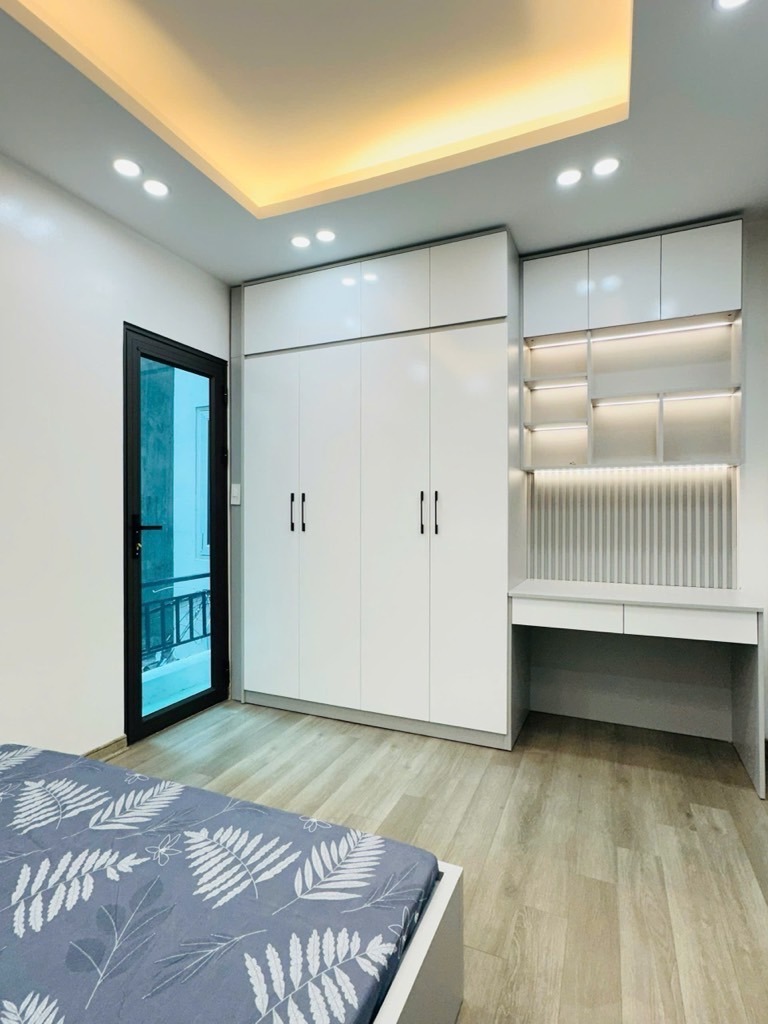 Sổ Đỏ Riêng, Vuông Đẹp, 4 Tầng - Gần Ô Tô, Giá 4 Tỷ - Vĩnh Hưng