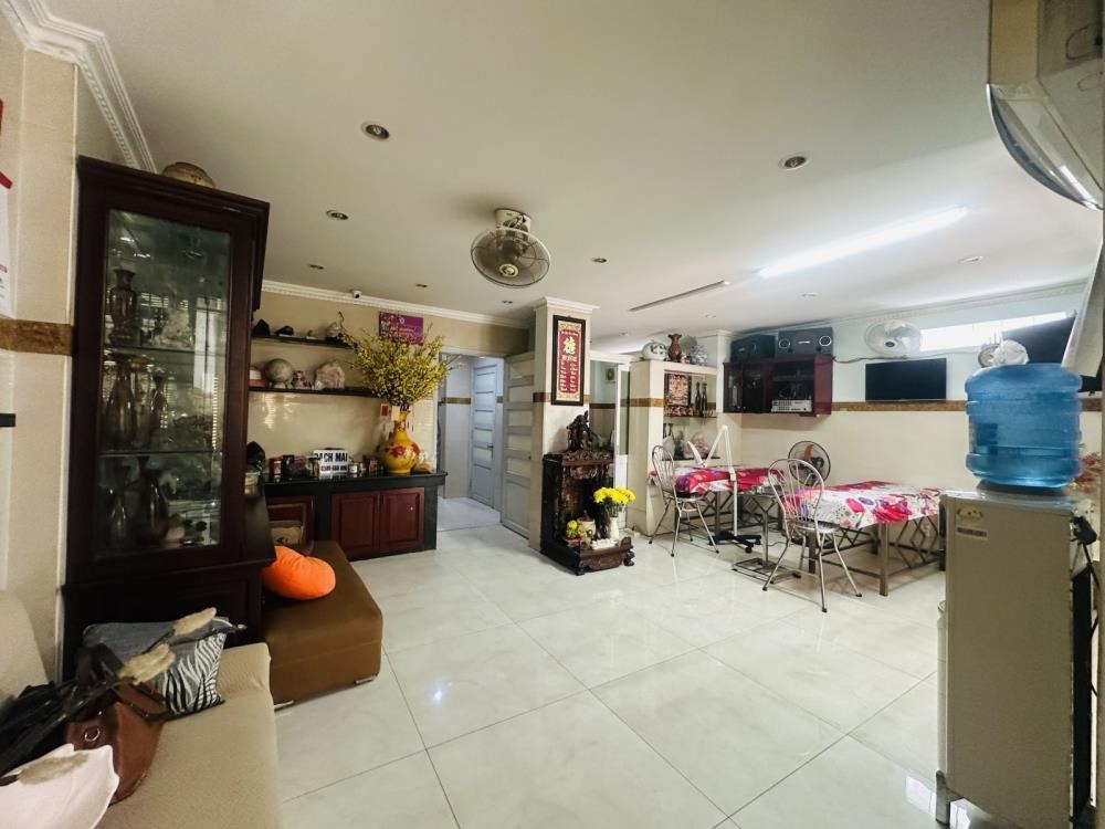 Mặt Tiền Kinh Doanh Nguyễn Văn Đậu - 5 Tầng, 5 Phòng Ngủ - Giá 23.5 Tỷ