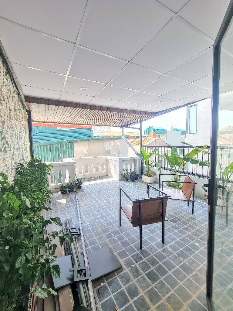 Bán nhà Lĩnh Nam - Hoàng Mai - 48m² - 4 Tầng - Ô Tô Đỗ Cửa - Giá 9 Tỷ