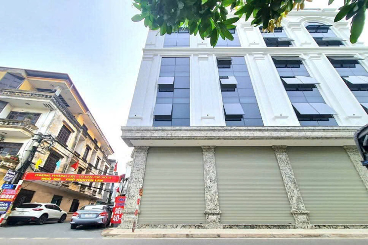 🔥🔥🔥SIÊU PHẨM MẶT PHỐ  NGUYỄN LÂN , TRƯỜNG CHINH 

-  CÓ MỘT EM SIÊU TOÀ VĂN  PHÒNG BUILDING 