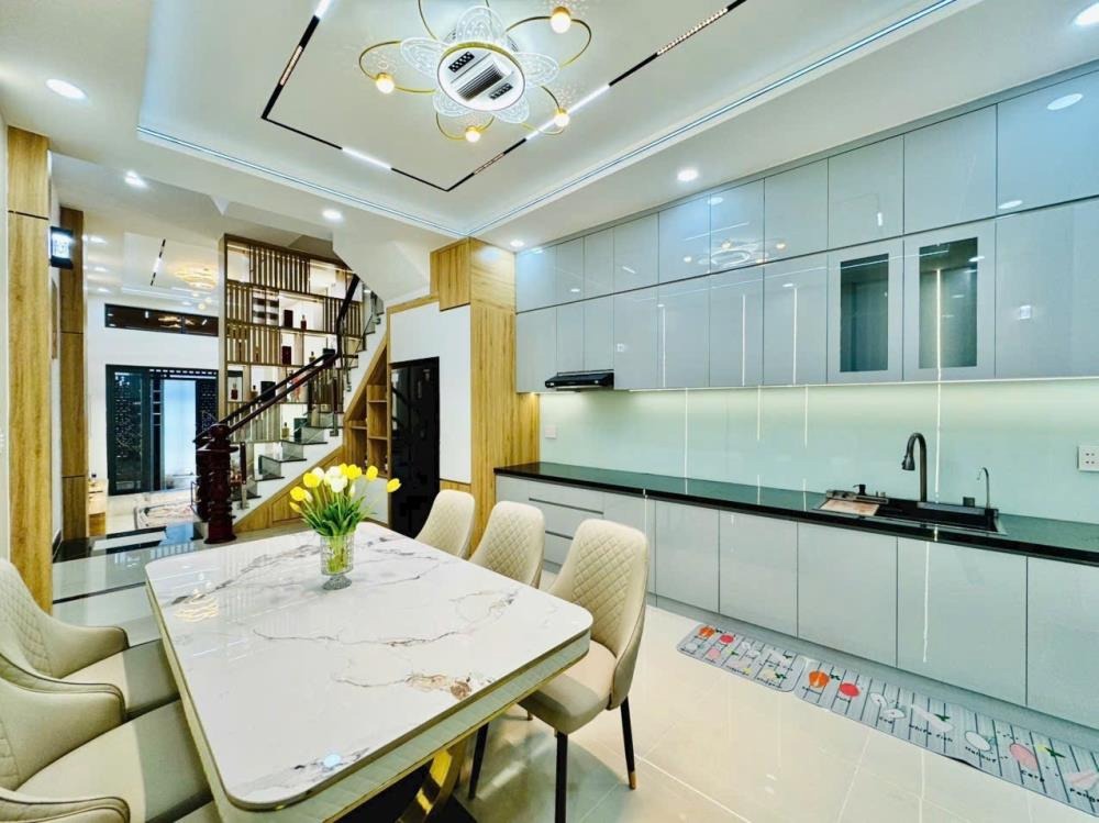 Nhà Nở Hậu Phạm Văn Chiêu - Ô Tô Vào Nhà - DTS 260m2 - 7.45 Tỷ