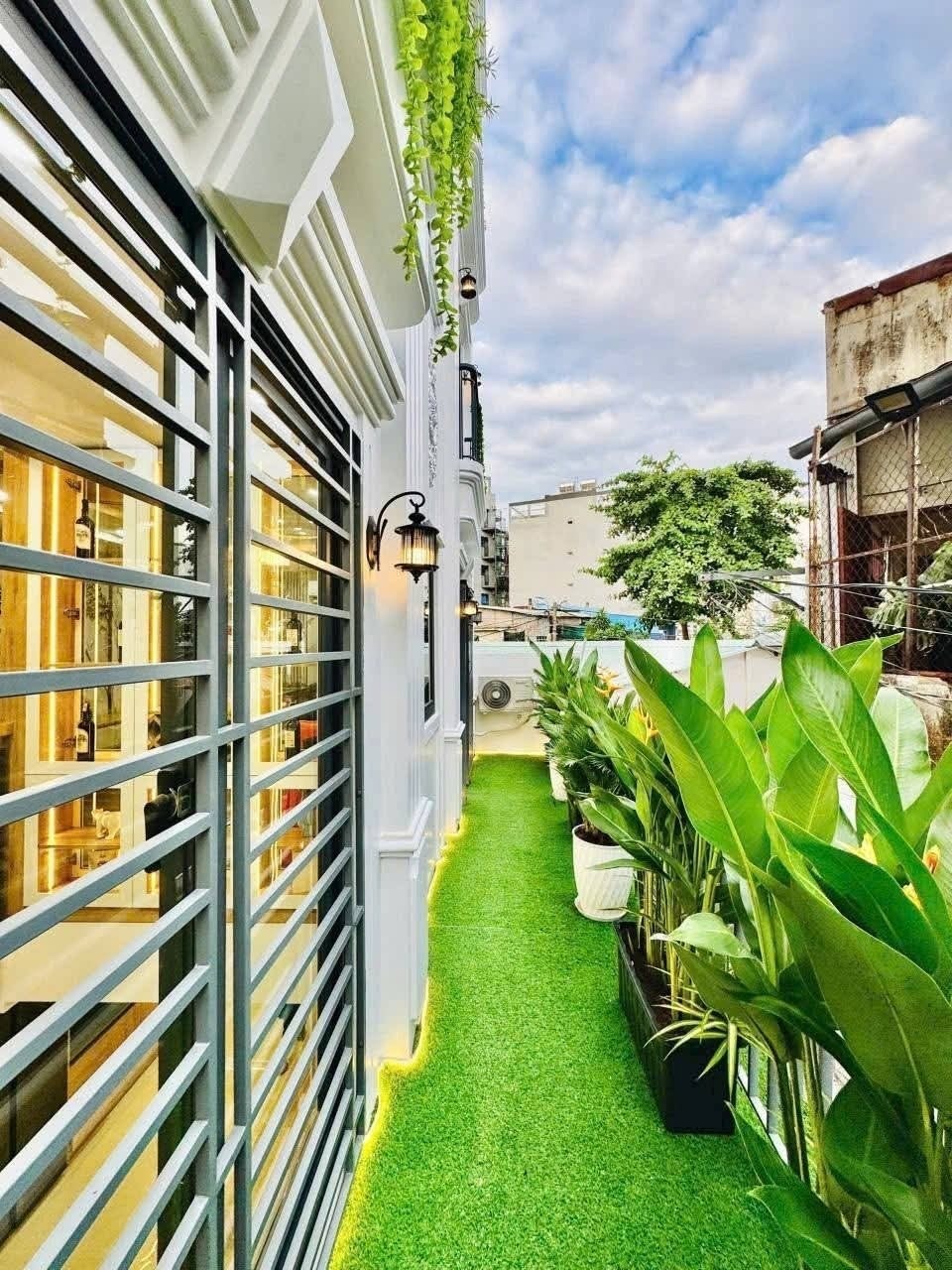 Nhà phố 5 tầng, Full Nội Thất, Gần Chợ Thạch Đà, Gò Vấp - 5.6 tỷ