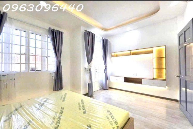 *

NHÀ HẺM HUỲNH TẤN PHÁT, Q7: 40M2, 4 TẦNG, 4PN, SỔ ĐỎ, GIÁ TỐT 4.9 TỶ