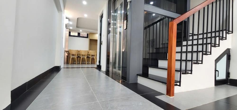 Bán nhà mặt phố Văn Quán 79m2, 5 tầng, MT 4.5m, ô tô đỗ cửa - 21 tỷ