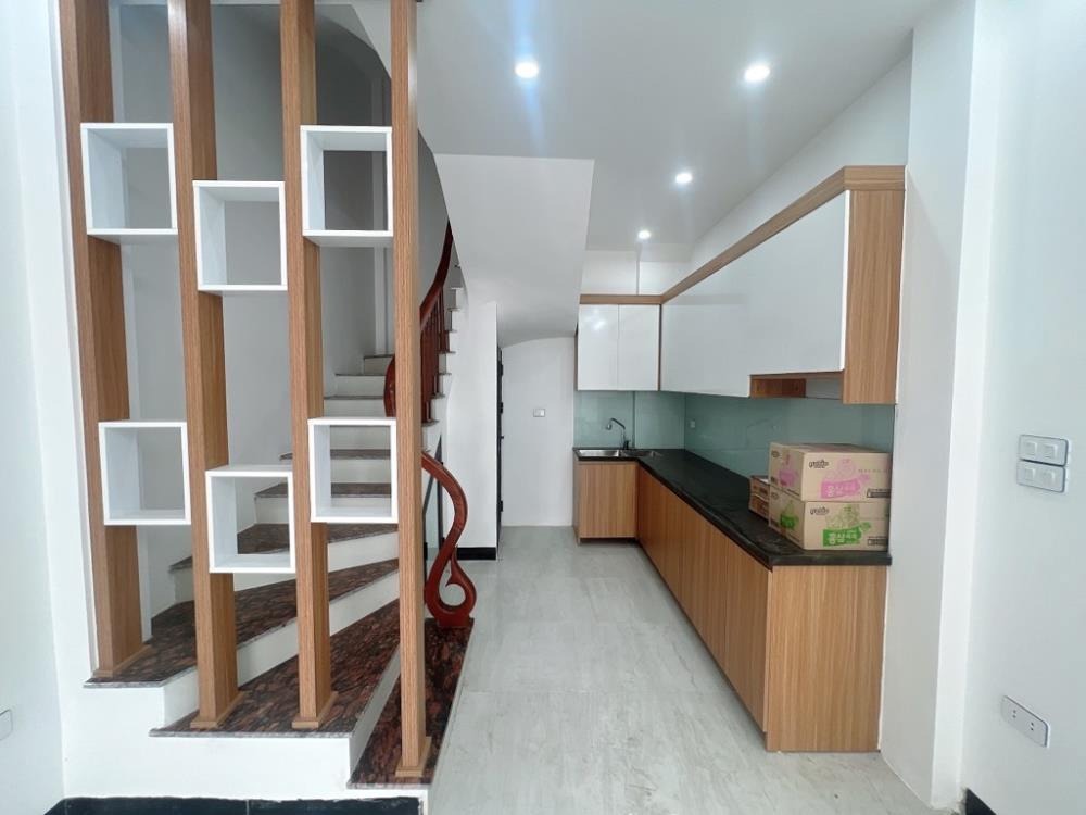 Bán nhà Lai Xá - Hoài Đức: 5 Tầng, 30m2, Giá 6.3 Tỷ - Vị Trí Đắc Địa
