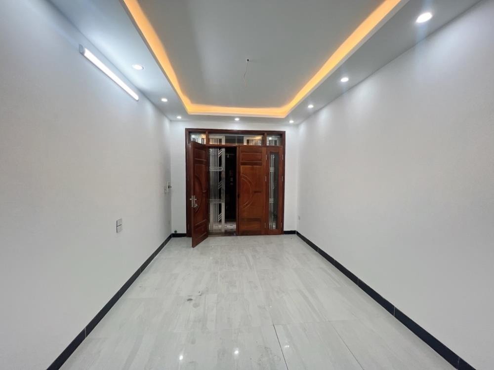 Bán nhà Lai Xá - Hoài Đức: 5 Tầng, 30m2, Giá 6.3 Tỷ - Vị Trí Đắc Địa
