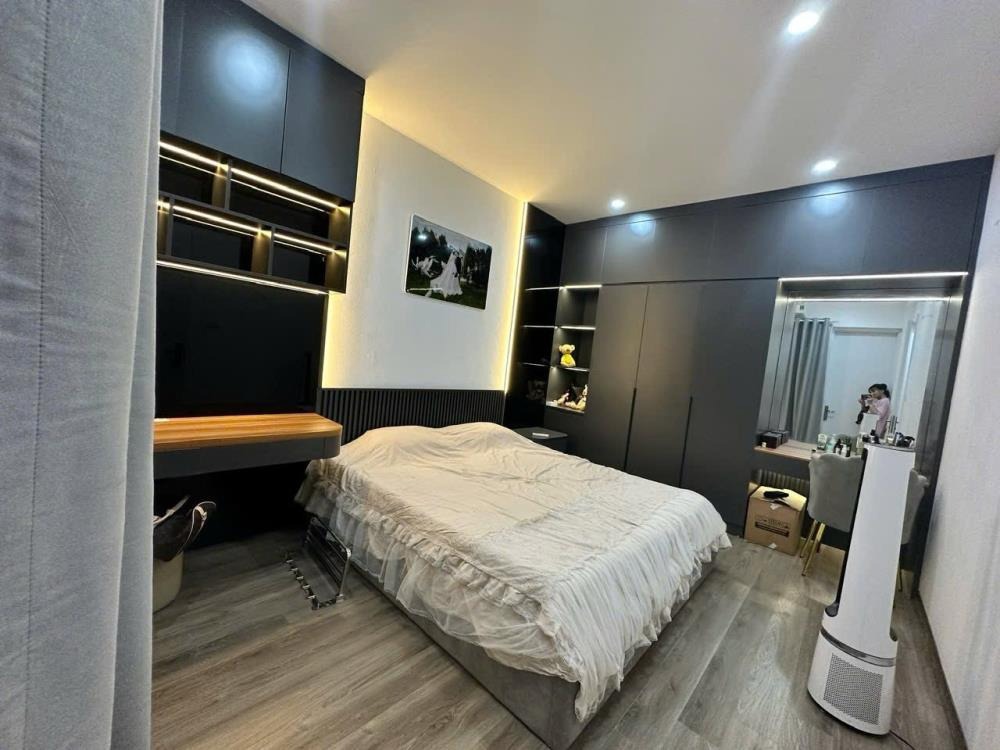 Chung Cư Nguyễn Cơ Thạch 59m² - 2PN Full Nội Thất - Giá 3.88 Tỷ