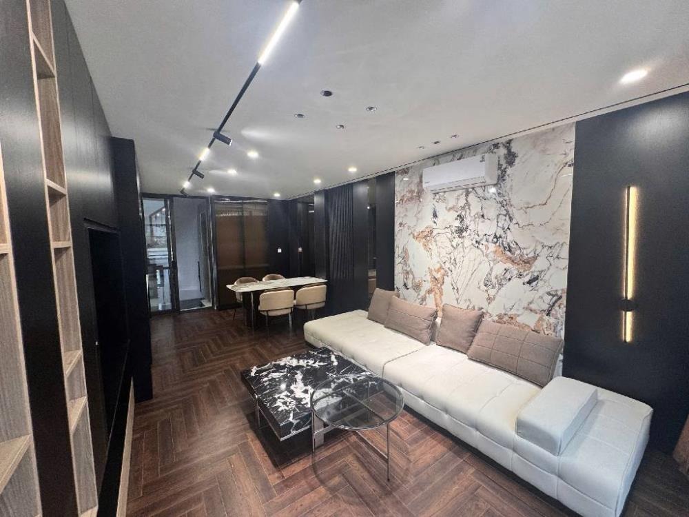 Biệt Thự Mặt Phố View Hồ Hà Đông - 88m2, MT 4.5m - Giá 21.5 tỷ