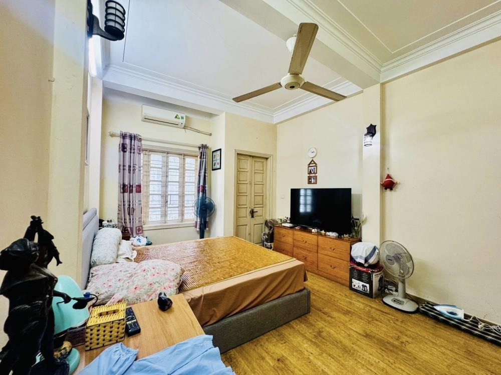 Bán Gấp Nhà Khương Hạ - 50m2, 3 Tầng, Ô Tô Đỗ Cửa, Giá Chỉ 8 Tỷ+