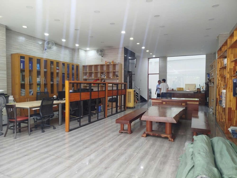 Tòa Nhà 8x18m Phú Thọ Hòa: Vừa Ở, Vừa Kinh Doanh, Đầu Tư Sinh Lời