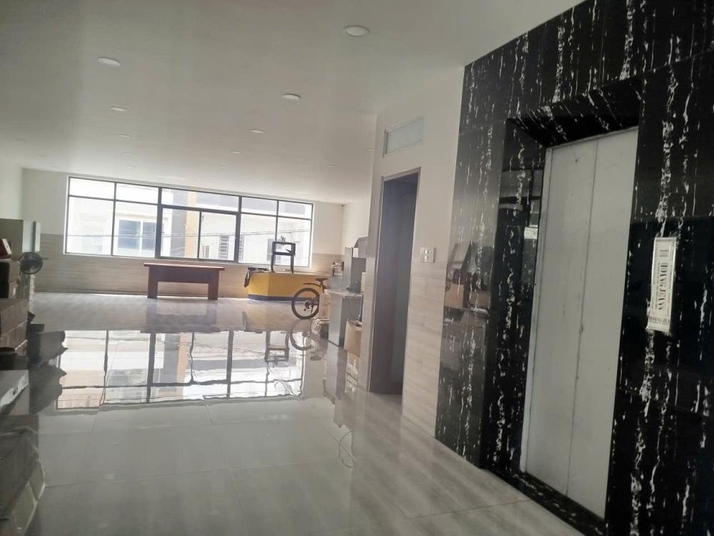Tòa Nhà 8x18m Phú Thọ Hòa: Vừa Ở, Vừa Kinh Doanh, Đầu Tư Sinh Lời