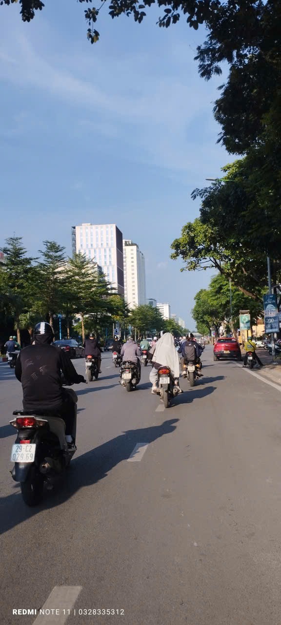 Bán nhà mặt đường Hoàng Quốc Việt Kéo Dài, Hà Nội - 80m2, 5 tầng, Kinh Doanh Đỉnh