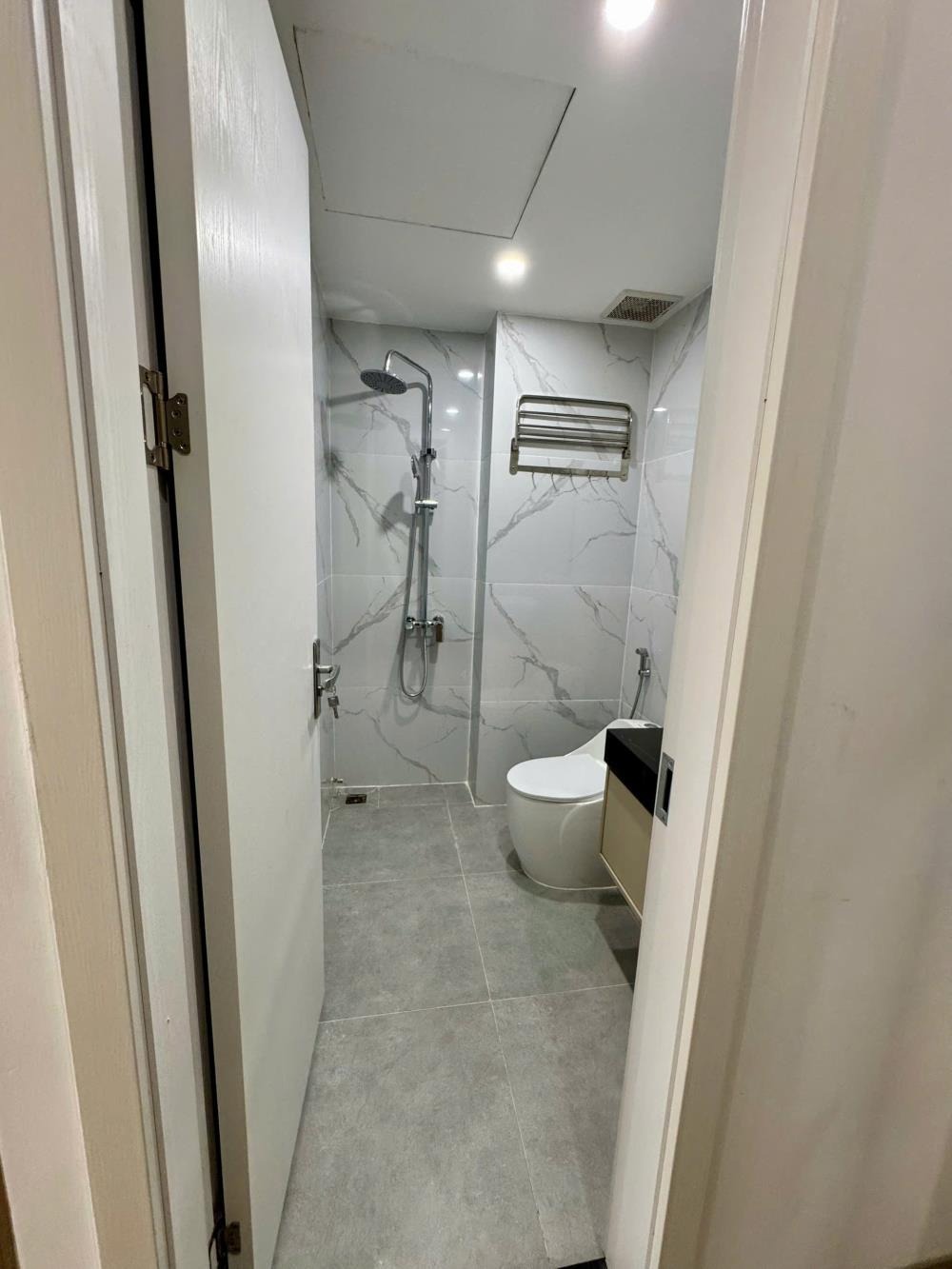 Công Viên Lâm Hạ - Nguyễn Văn Cừ: Vị trí Đắc Địa, Ô Tô Vào Nhà, Tiện Ích Vượt Trội