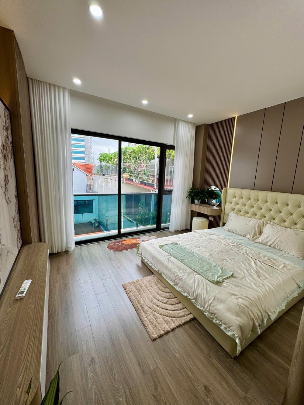 Công Viên Lâm Hạ - Nguyễn Văn Cừ: Vị trí Đắc Địa, Ô Tô Vào Nhà, Tiện Ích Vượt Trội