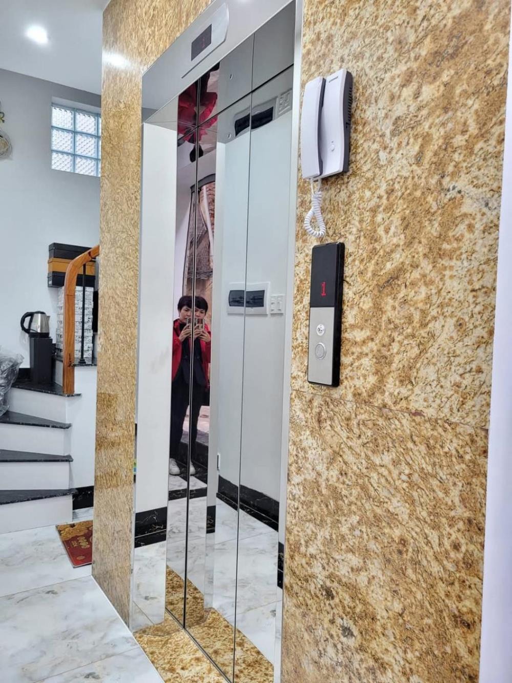 Bán nhà mặt phố Quán Thánh, Ba Đình - Lô Góc - 6 Tầng - 36 Tỷ