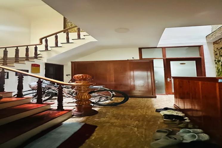 CHÍNH CHỦ LỚN Tuổi CẦN SANG LẠI KHÁCH SẠN 3 SAO, MT ĐƯỜNG HÀ KỲ NGỘ NỐI HỒ NGHINH