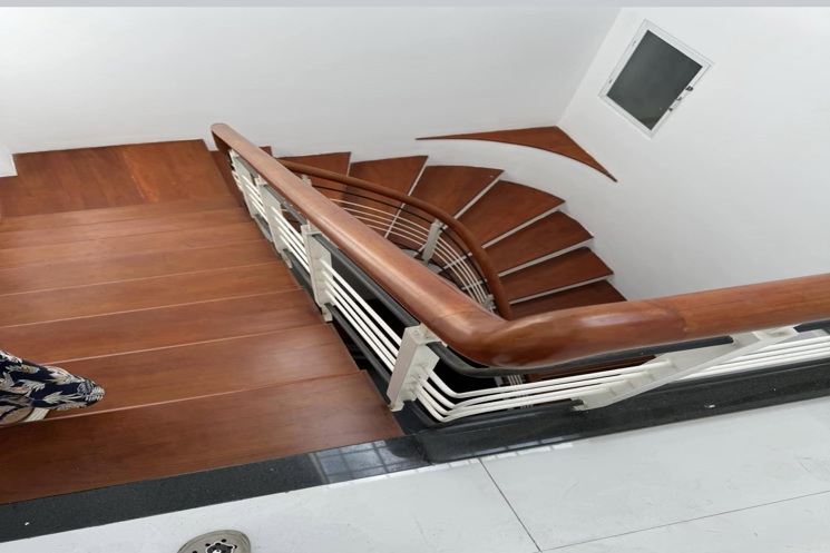 – Khuê Trung Cẩm lệ, phong Sắc, nhà 2,5 lô góc kinh doanh Cfe, gần Trịnh Đình Thảo, đi bộ vài phút