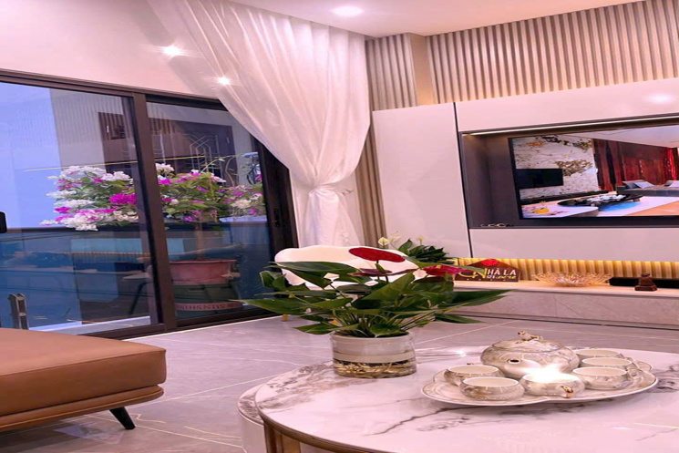 Bán nhà Nguyễn Văn Cừ 37m 7 tầng thang máy, Gara ô tô hơn 13 tỷ