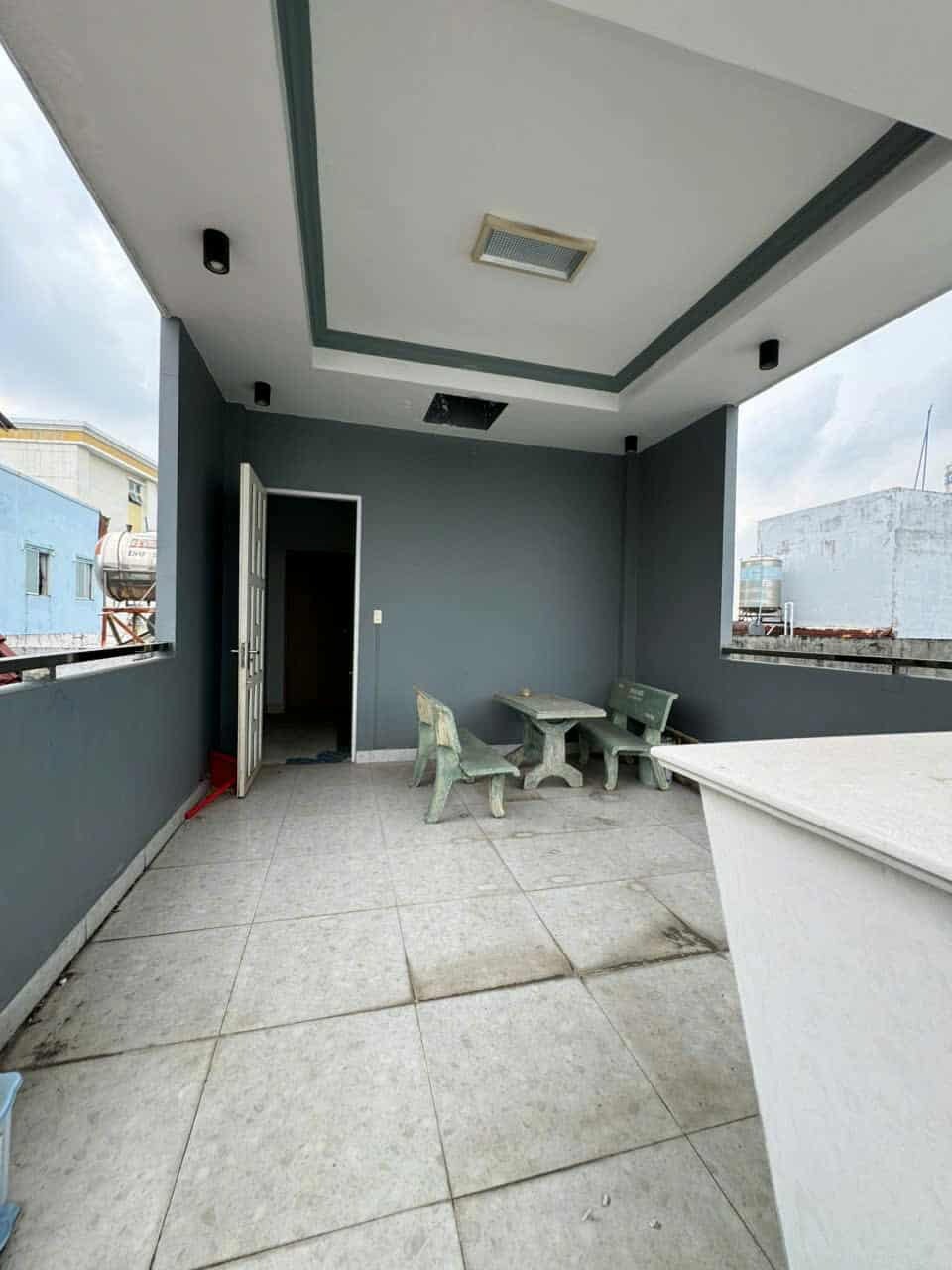 Nhà Đẹp 4 Tầng, 5 Phòng Ngủ, Xe Hơi Đậu Trong Nhà - Giá Tốt Tại Quận Gò Vấp